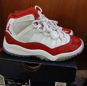 Kids Jordan 11 retro